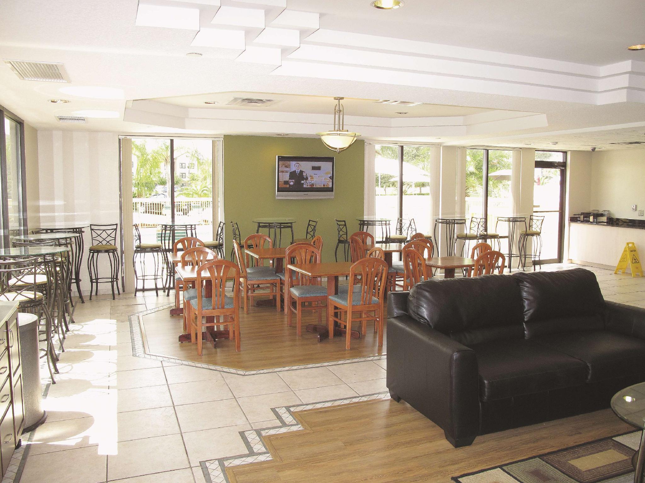 La Quinta By Wyndham Orlando Universal Area - Free Shuttle To Universal Ngoại thất bức ảnh