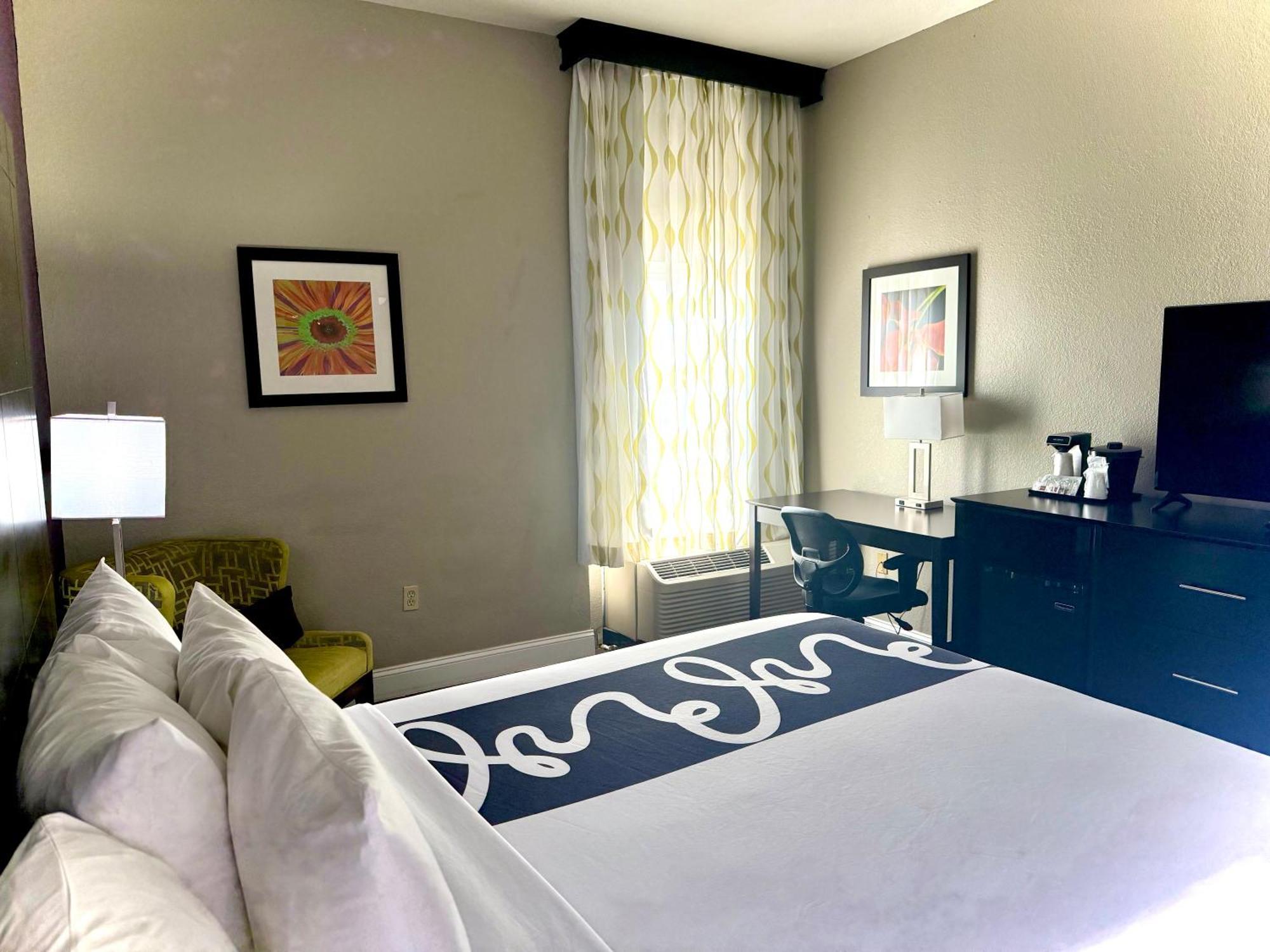 La Quinta By Wyndham Orlando Universal Area - Free Shuttle To Universal Ngoại thất bức ảnh