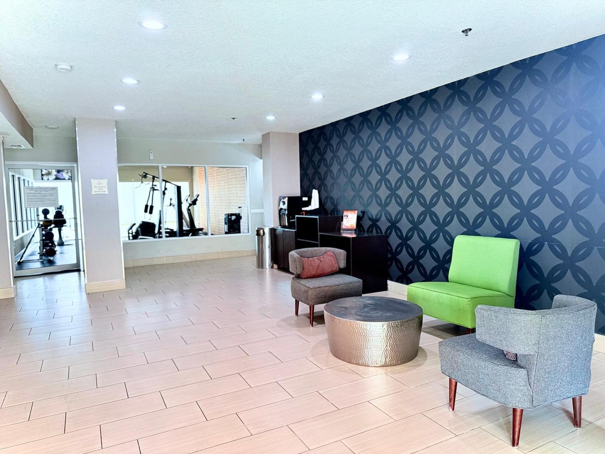 La Quinta By Wyndham Orlando Universal Area - Free Shuttle To Universal Ngoại thất bức ảnh