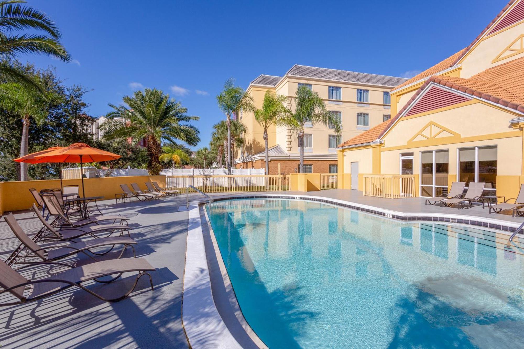 La Quinta By Wyndham Orlando Universal Area - Free Shuttle To Universal Ngoại thất bức ảnh